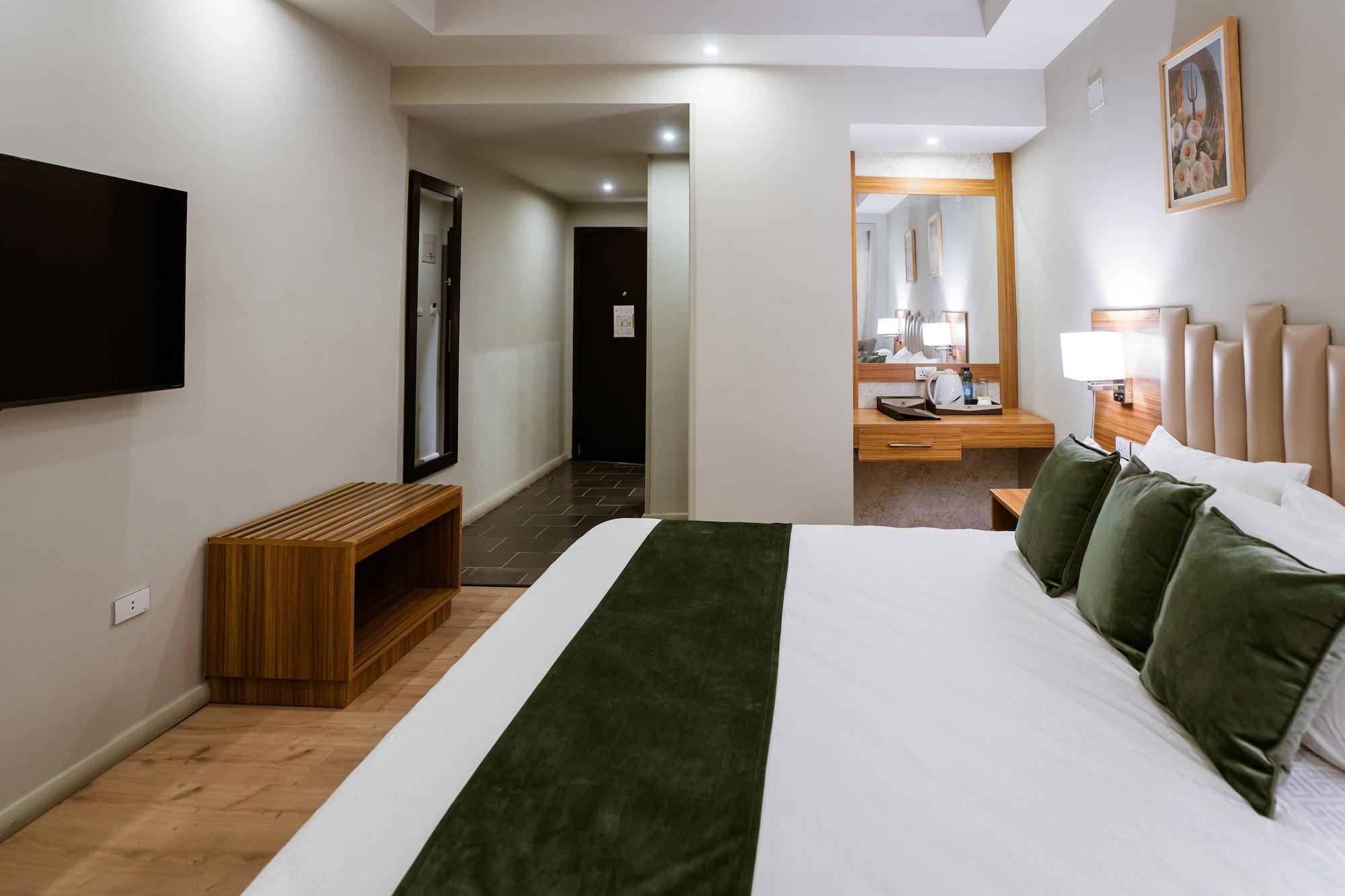 Monarch Hotel Аддис-Абеба Экстерьер фото